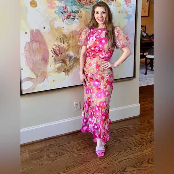 Elliatt Ingrid Midi Dress - Picture 4 of 4